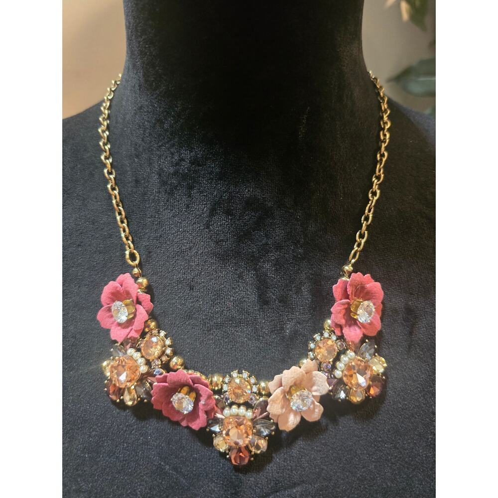 Women's Multicolor Flowers Necklace With Round‎ Pendant and Lobster Claw Clasp